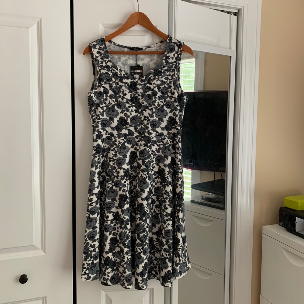 NWT Midi floral dress